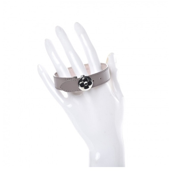 LOUIS VUITTON Leather Monogram Wish Bracelet W/dust bag⭐️Silver-tone hardware - Picture 5 of 11